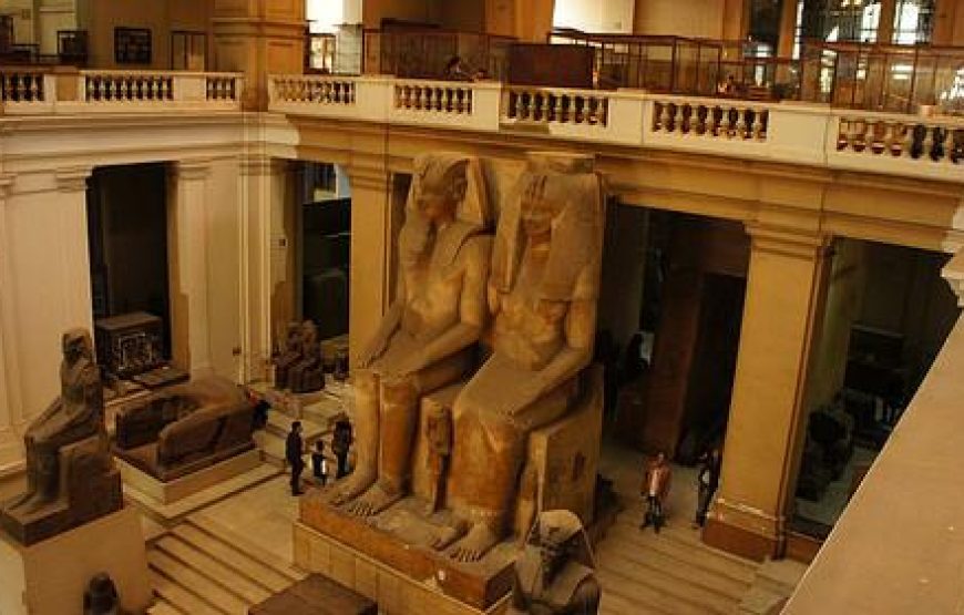 Hurghada: Cairo Day Trip Giza Pyramids, Sphinx and Museum