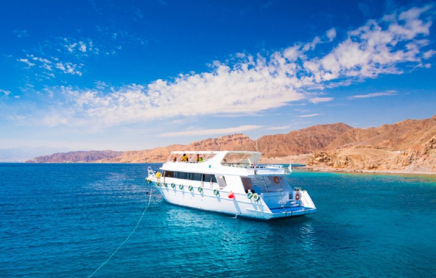 Hurghada: Boat Cruise to Eden Island with Snorkeling and Lunch