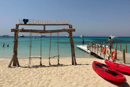 Hurghada: Boat Cruise to Eden Island with Snorkeling and Lunch