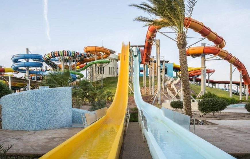 Hurghada: Makadi Water World with Lunch and Transfer