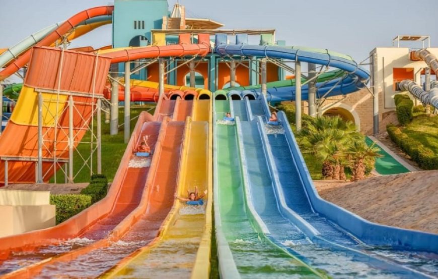 Hurghada: Makadi Water World with Lunch and Transfer