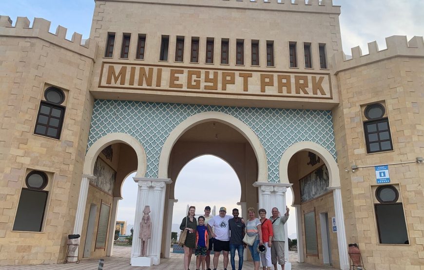 Hurghada: Mini Egypt Park Tour with Transfer